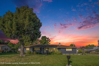 1335 Maycroft Road, Lansing, MI 48917