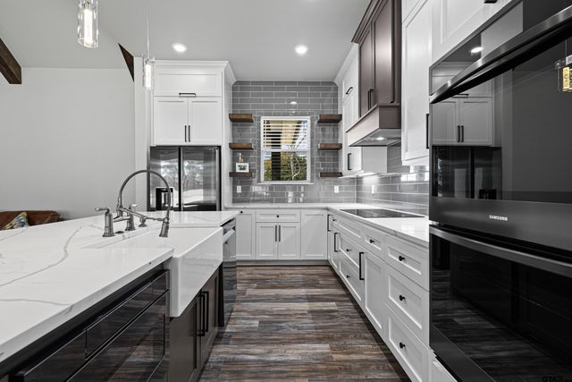 8947 POMEGRANTE RD, Gilmer, TX 75645