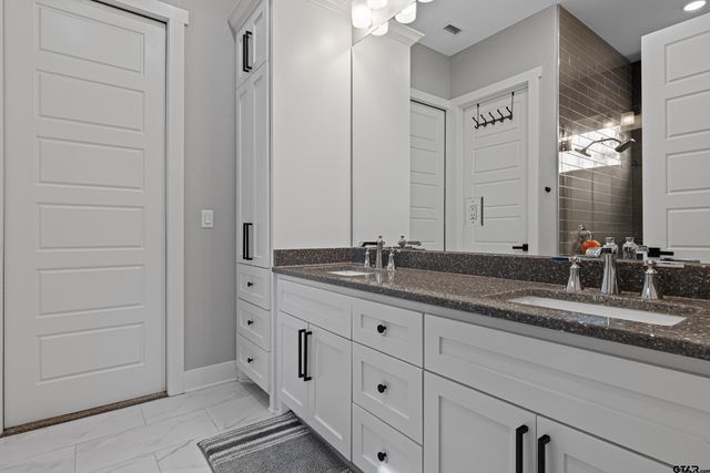 8947 POMEGRANTE RD, Gilmer, TX 75645