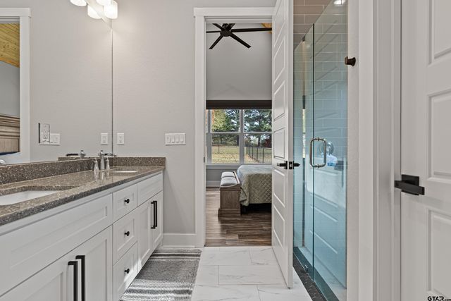 8947 POMEGRANTE RD, Gilmer, TX 75645