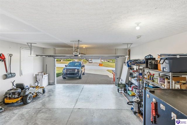 945 Tunnel Hill Church Road, Elizabethtown, KY 42701