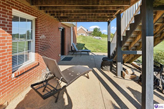 945 Tunnel Hill Church Road, Elizabethtown, KY 42701