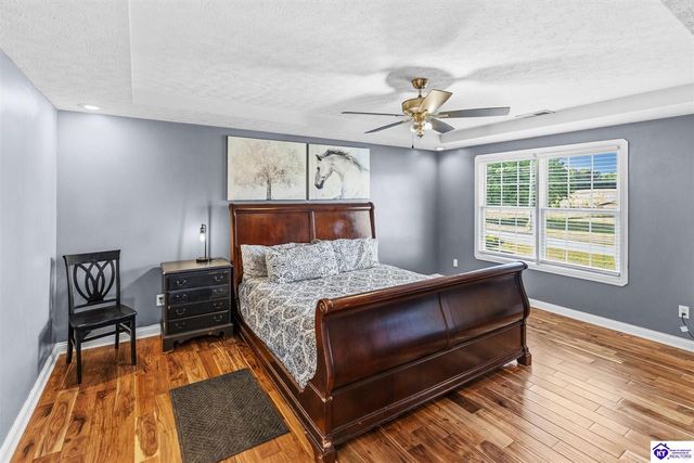 945 Tunnel Hill Church Road, Elizabethtown, KY 42701