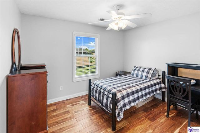 945 Tunnel Hill Church Road, Elizabethtown, KY 42701