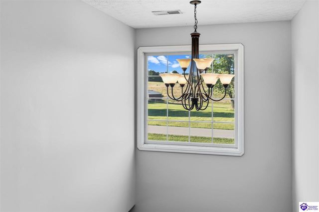 945 Tunnel Hill Church Road, Elizabethtown, KY 42701
