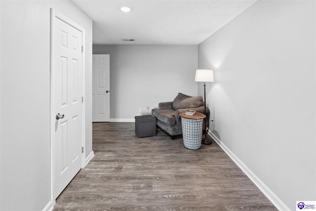 945 Tunnel Hill Church Road, Elizabethtown, KY 42701