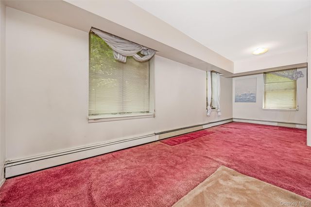 51 Edwards Street T, Roslyn Heights, NY 11577