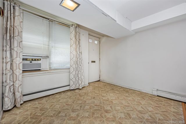 51 Edwards Street T, Roslyn Heights, NY 11577