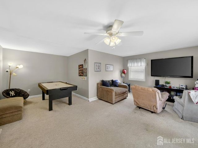 16 Dusko Drive, Parlin, NJ 08859