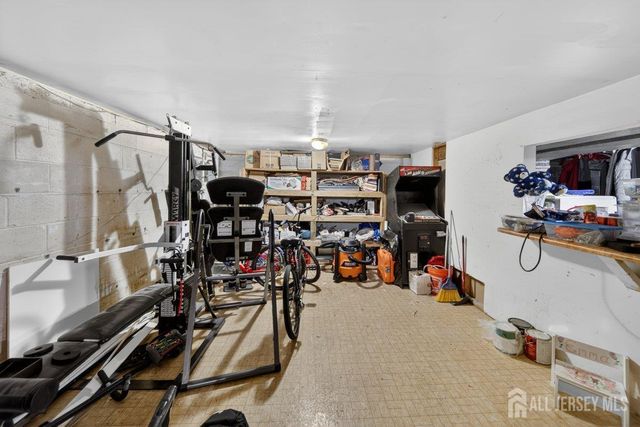 16 Dusko Drive, Parlin, NJ 08859