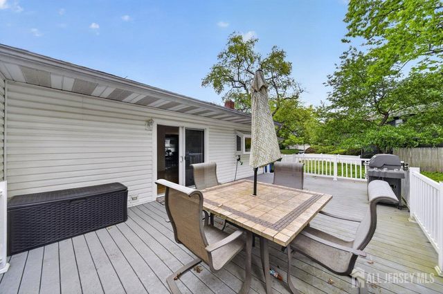 16 Dusko Drive, Parlin, NJ 08859