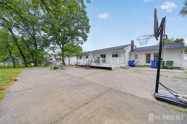 16 Dusko Drive, Parlin, NJ 08859