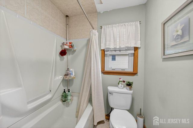16 Dusko Drive, Parlin, NJ 08859