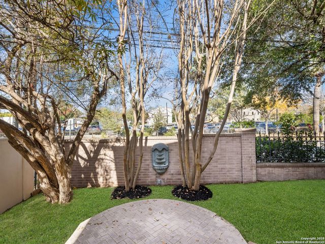 160 Burr, San Antonio, TX 78209