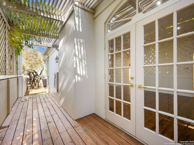 160 Burr, San Antonio, TX 78209