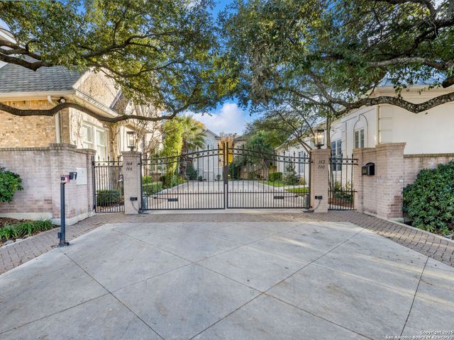 160 Burr, San Antonio, TX 78209