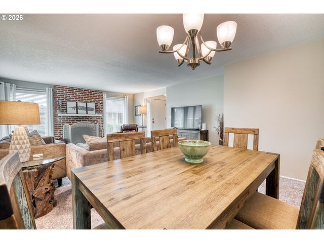 5230 Sw BARCLAY Ct, Beaverton, OR 97005