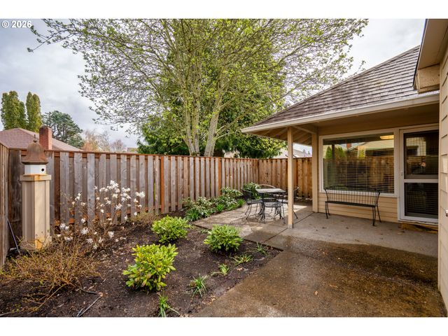5230 Sw BARCLAY Ct, Beaverton, OR 97005