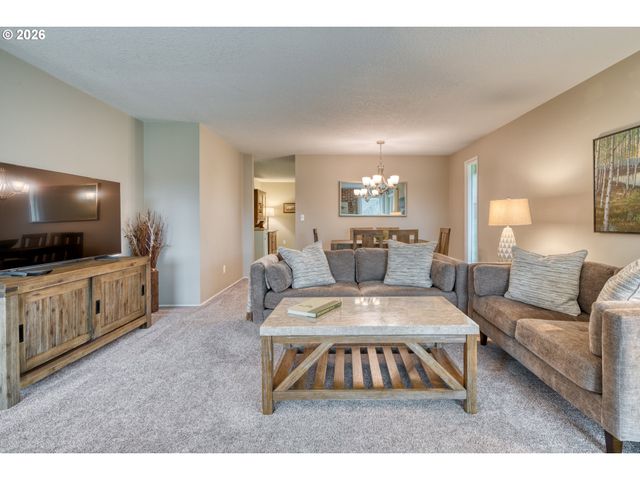 5230 Sw BARCLAY Ct, Beaverton, OR 97005