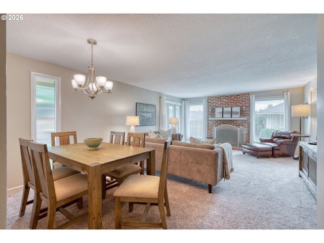 5230 Sw BARCLAY Ct, Beaverton, OR 97005