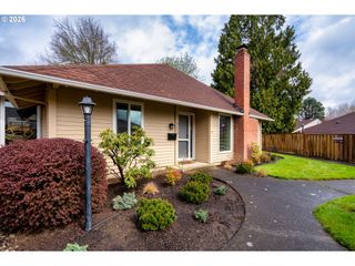5230 Sw BARCLAY Ct, Beaverton, OR 97005