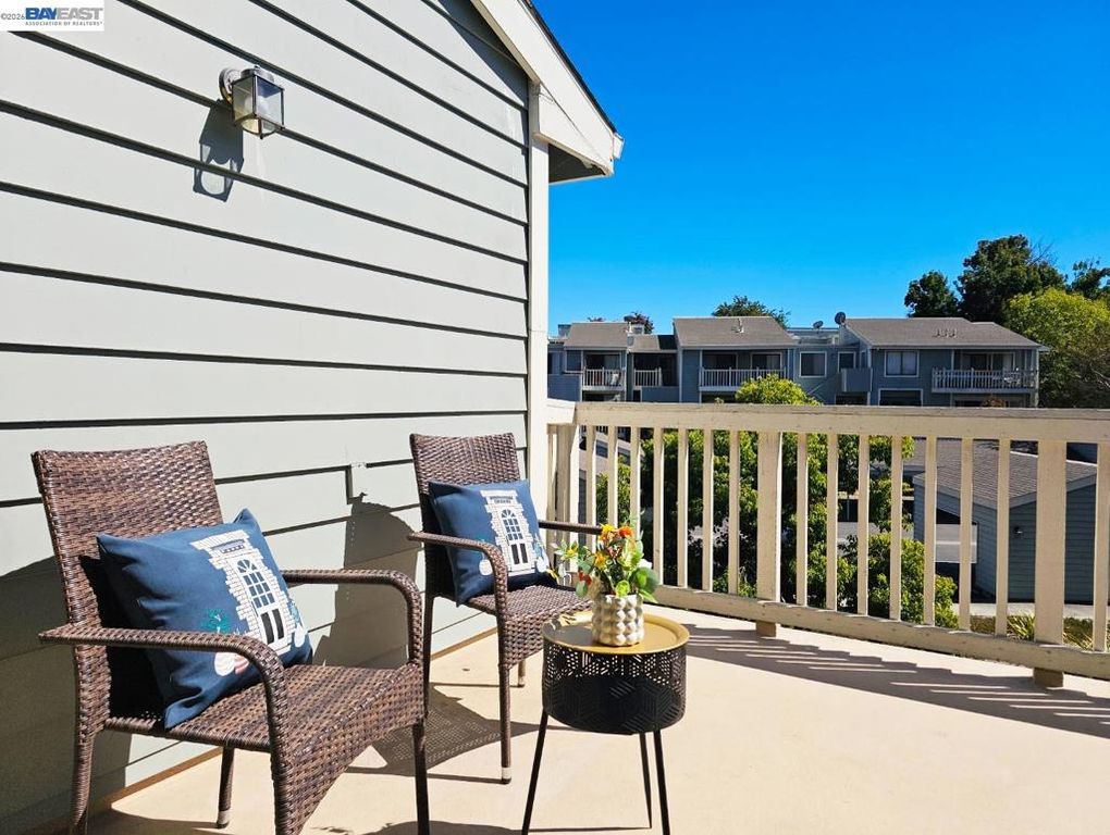 Image 21 of property listing at 37155 Aspenwood Cmn 203, Fremont, CA 94536