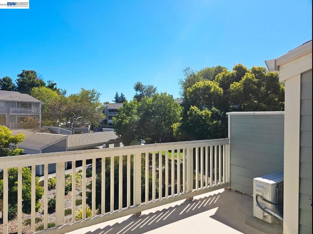 Image 22 of property listing at 37155 Aspenwood Cmn 203, Fremont, CA 94536