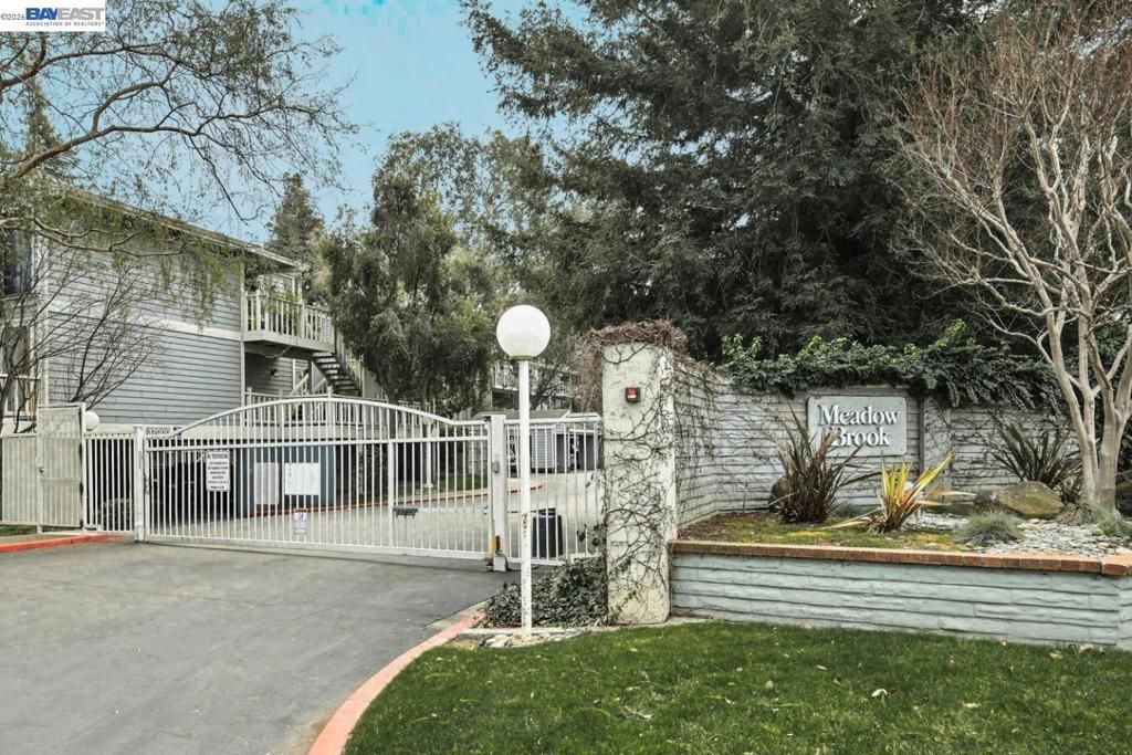 Image 27 of property listing at 37155 Aspenwood Cmn 203, Fremont, CA 94536