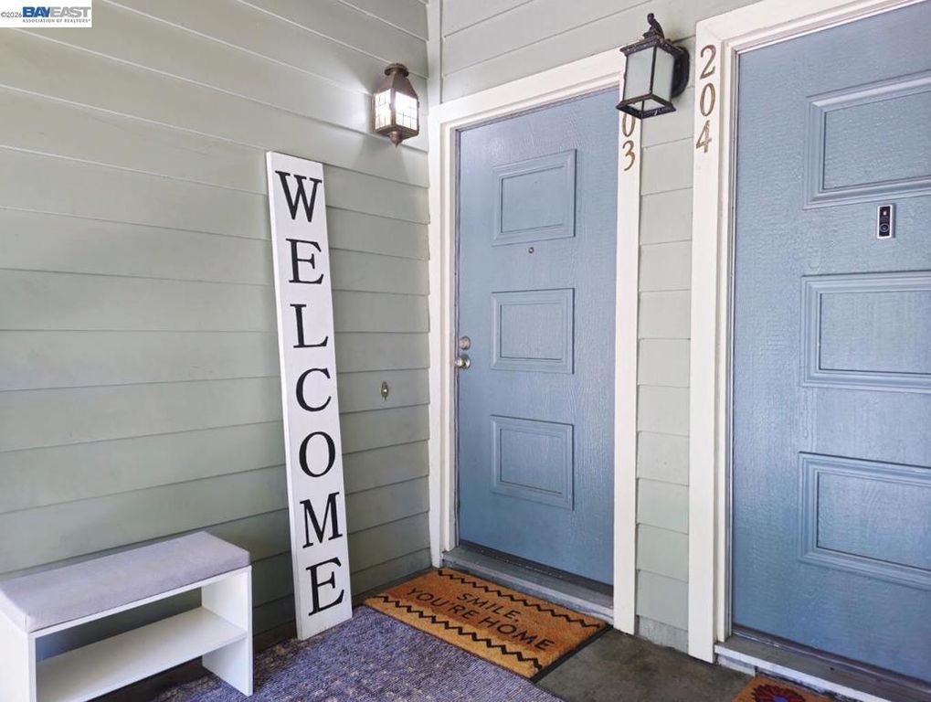 Image 2 of property listing at 37155 Aspenwood Cmn 203, Fremont, CA 94536