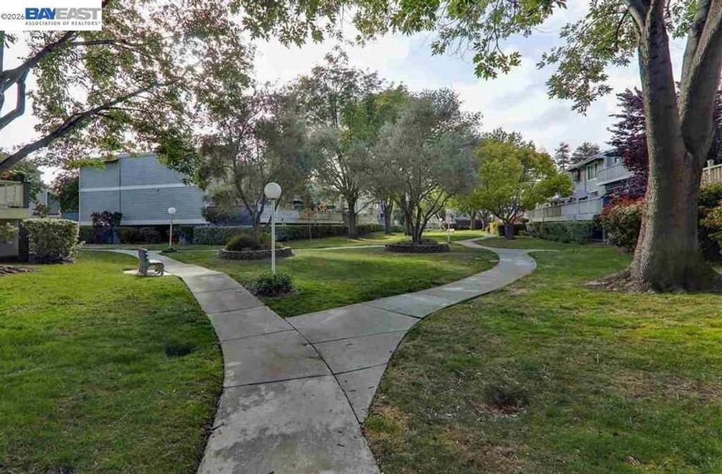 Image 29 of property listing at 37155 Aspenwood Cmn 203, Fremont, CA 94536