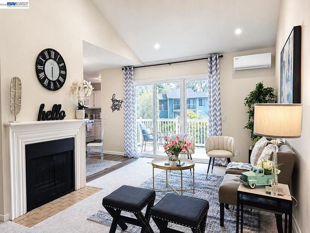 Image 4 of property listing at 37155 Aspenwood Cmn 203, Fremont, CA 94536