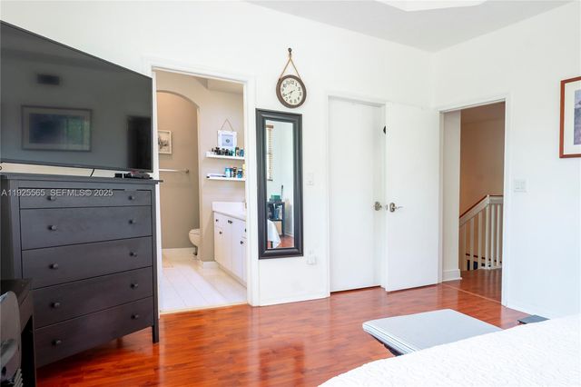 15285 SW 30th Ter, Miami, FL 33185