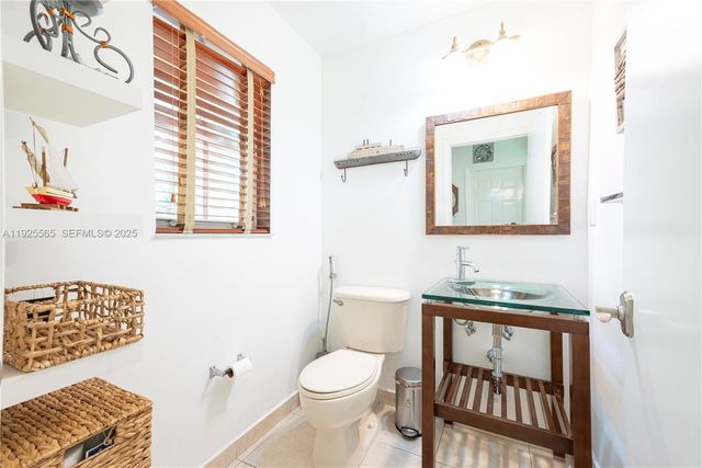 15285 SW 30th Ter, Miami, FL 33185