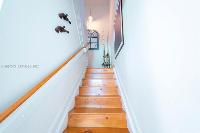 15285 SW 30th Ter, Miami, FL 33185