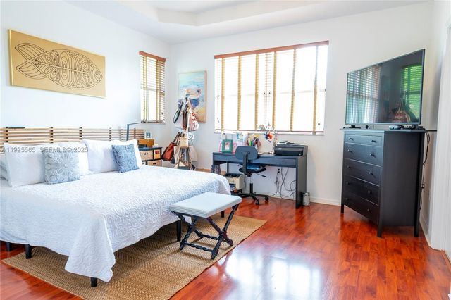 15285 SW 30th Ter, Miami, FL 33185