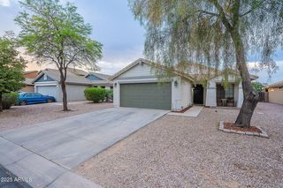 2574 W Sawtooth Way, San Tan Valley, AZ 85144