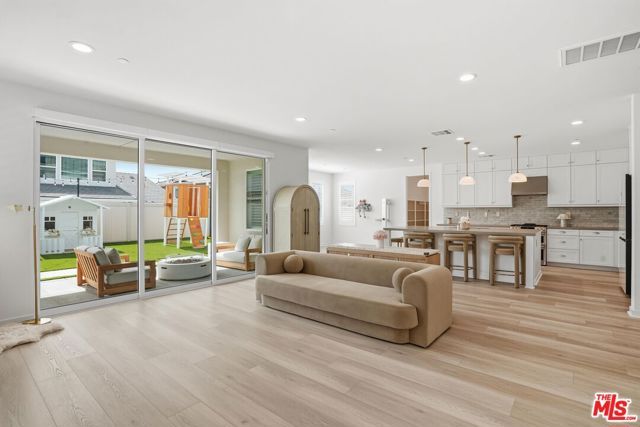 18112 Tableau Way, Santa Clarita, CA 91350