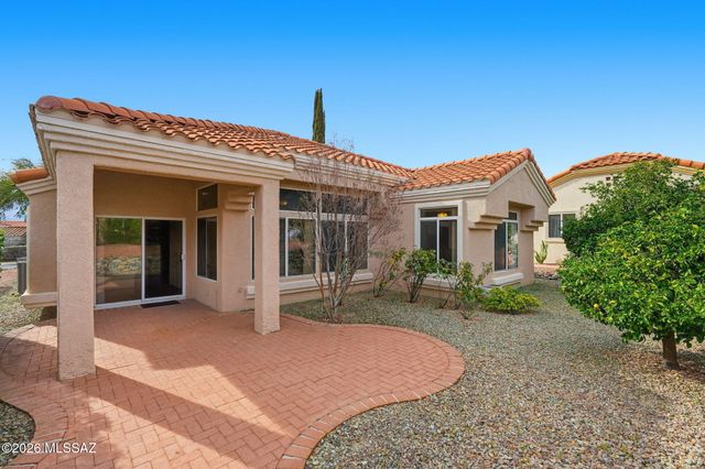 2247 E Jonquil Street, Oro Valley, AZ 85755