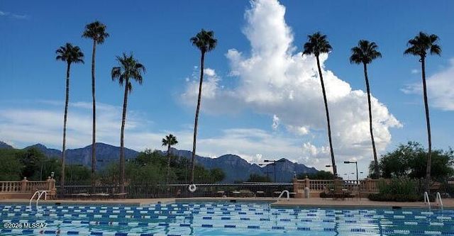 2247 E Jonquil Street, Oro Valley, AZ 85755