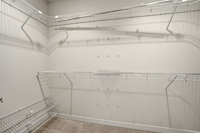 16387 Boston Commons Circle, Clive, IA 50325