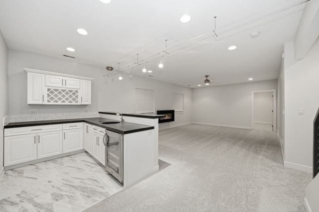 16387 Boston Commons Circle, Clive, IA 50325