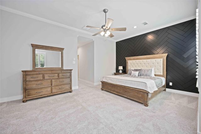 1324 W Pierce St, Houston, TX 77019