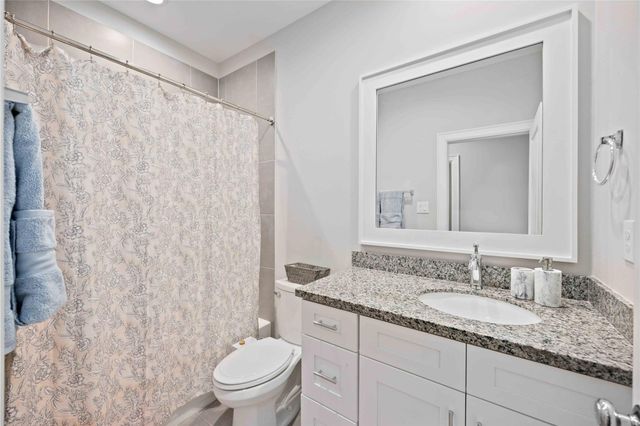 1324 W Pierce St, Houston, TX 77019