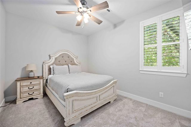 1324 W Pierce St, Houston, TX 77019