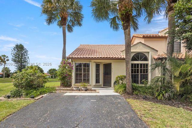 18551 Woodstream Dr 0, Boca Raton, FL 33498