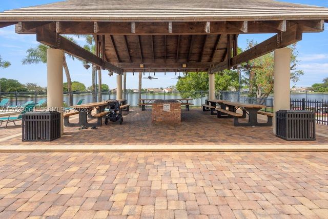 18551 Woodstream Dr 0, Boca Raton, FL 33498