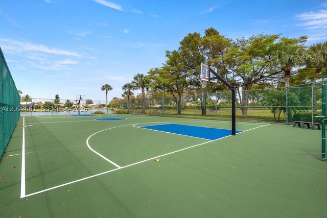 18551 Woodstream Dr 0, Boca Raton, FL 33498