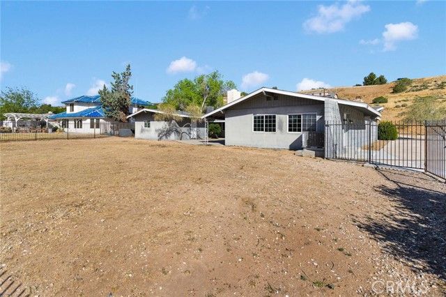 8732 Pico Avenue, Hesperia, CA 92345
