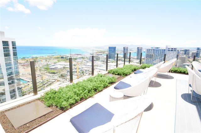 987 Queen Street 1208, Honolulu, HI 96814