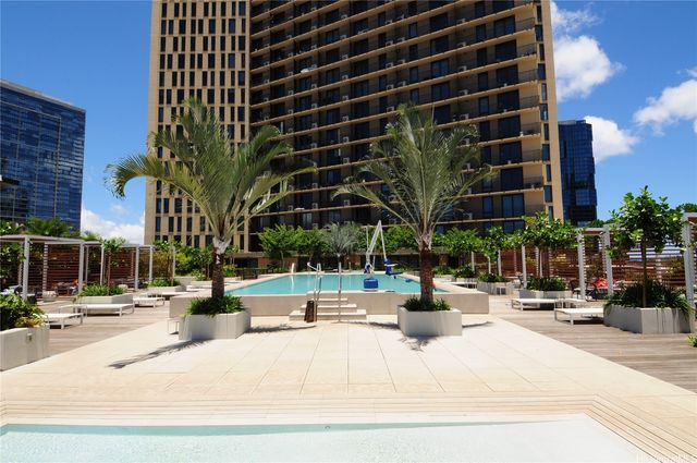 987 Queen Street 1208, Honolulu, HI 96814